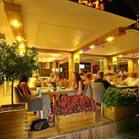 Magi Aparthotel