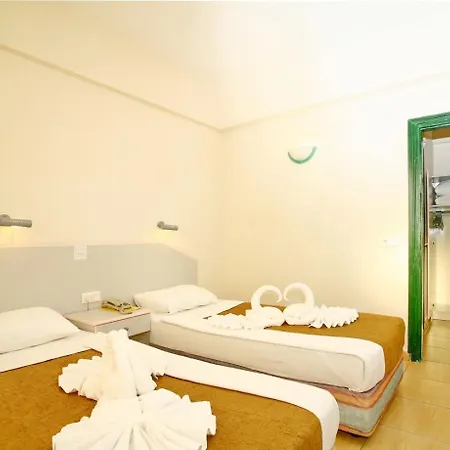Magi Apartahotel 4*
